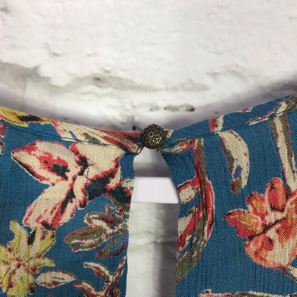 Kimchi Blue Floral Flutter Sleeve Boho Romper 0 - Picture 4 of 8